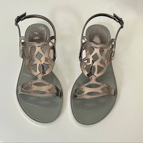 Stuart Weitzman Gelfisher Sandals in Metallic Graphite - Picture 16 of 16